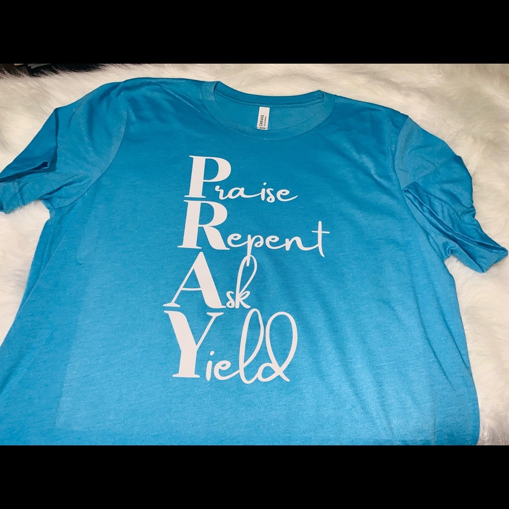 Bella Canvas Large Graphic T-Shirt PRAY